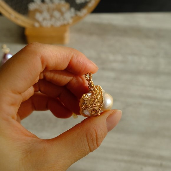 VINTAGE FRANÇAIS | Dainty Genuine Baroque Freshwat - Picture 16 of 16